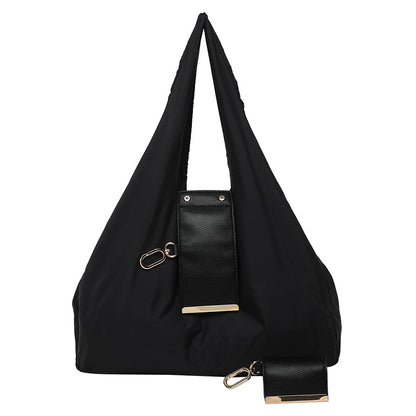Snowlyn ® Tote Bag