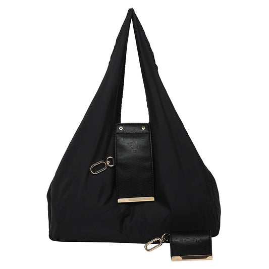 Snowlyn ® Tote Bag