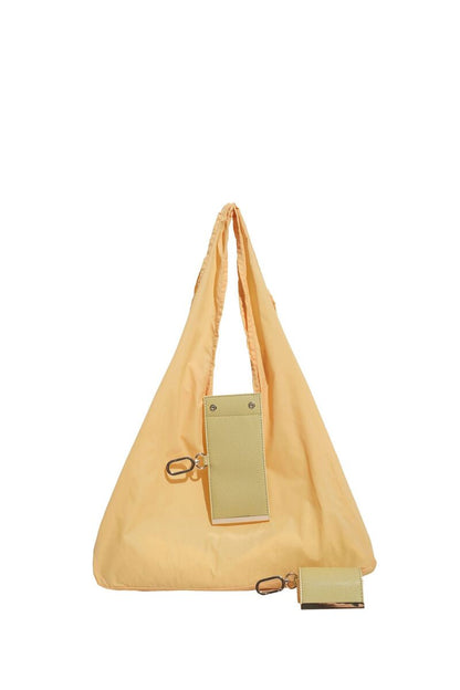 Snowlyn ® Tote Bag
